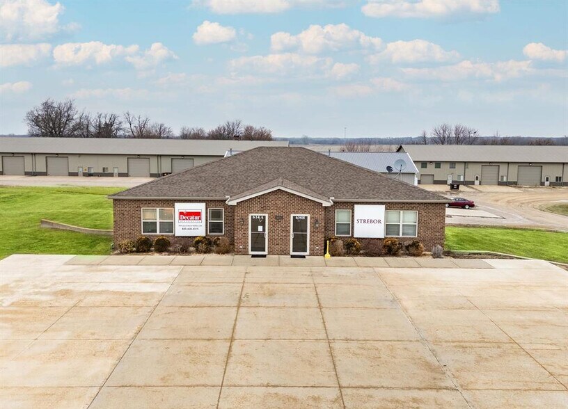 More Photos Of 614 State Route 116, Metamora Office For Lease