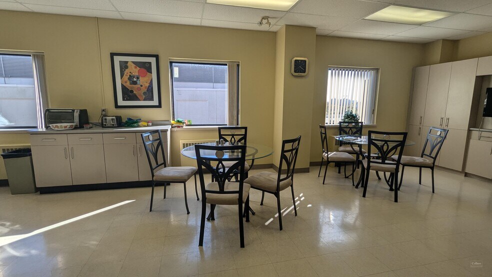 More Photos Of 291 King St, London Office For Lease