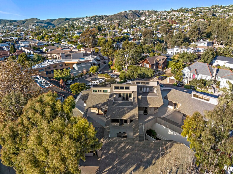 More Photos Of 1590 S Coast Hwy, Laguna Beach Storefront Retail Office For Sale