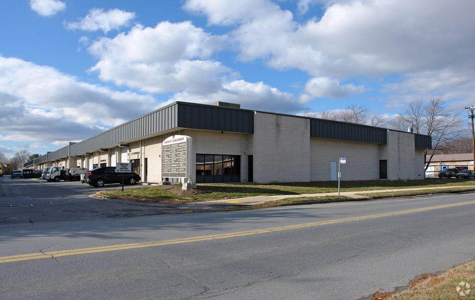 More Photos Of 8501-8585 Atlas Dr, Gaithersburg Warehouse For Lease