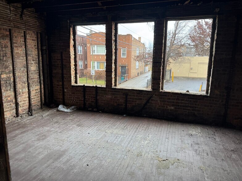 More Photos Of 1758 E 79th St, Chicago General Retail For Sale