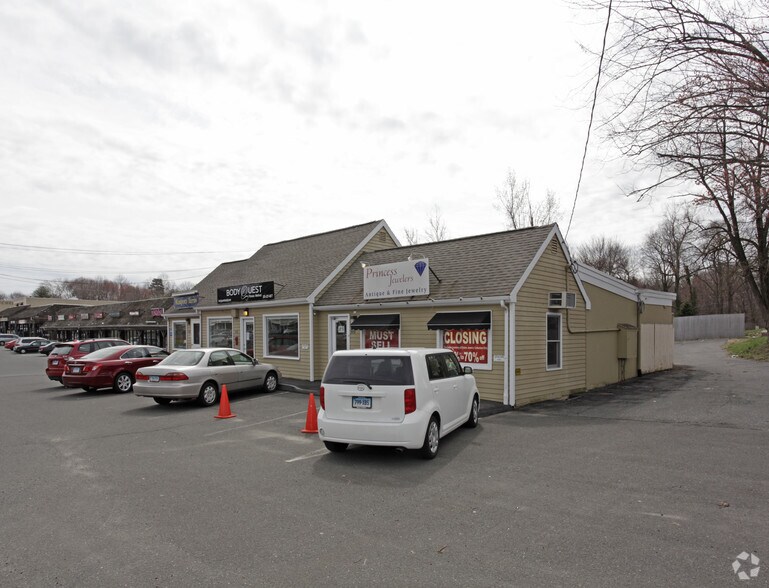 More Photos Of 578-582 Post Rd E, Westport Freestanding For Lease
