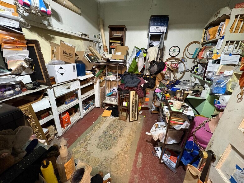 More Photos Of 200 N Monroe St, Williamsport Storefront For Sale