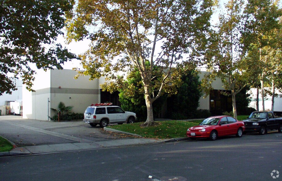 More Photos Of 23 Rickenbacker Cir, Livermore Warehouse For Lease