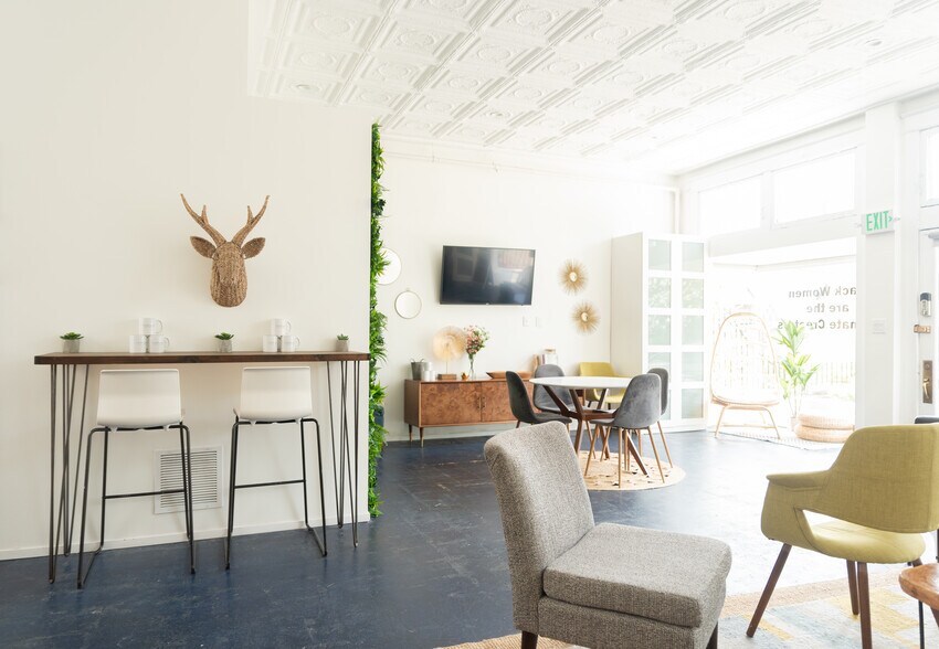 More Photos Of 4214 Gallatin St, Hyattsville Storefront Retail Residential For Lease