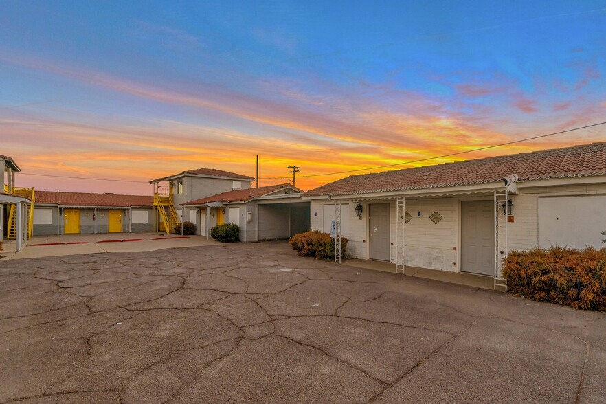More Photos Of 1945 W Van Buren, Phoenix Hotel For Sale