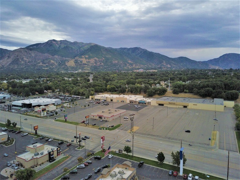 More Photos Of 4060 Riverdale Rd, Ogden Freestanding For Lease