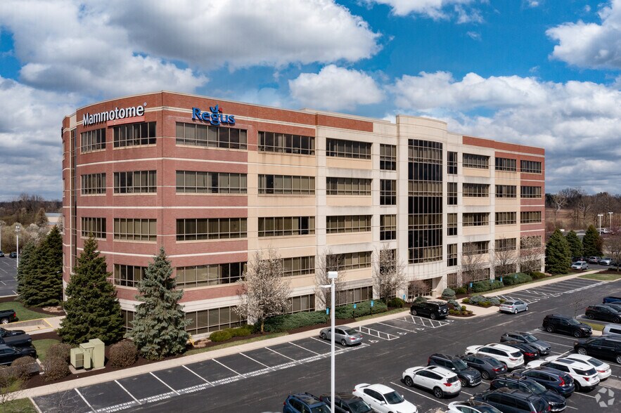 More Photos Of 100 E Business Way, Sharonville Unknown For Lease