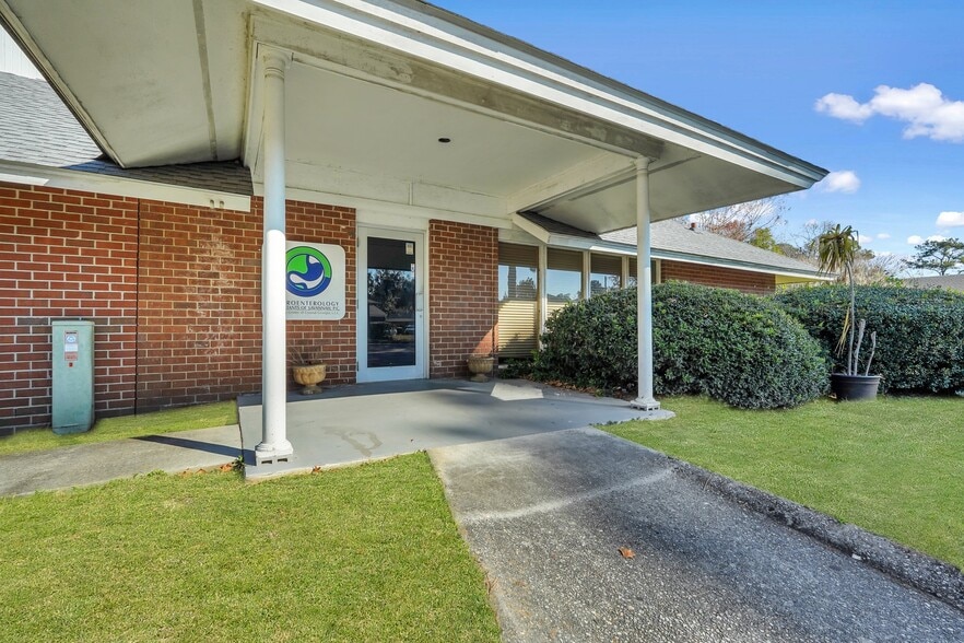 More Photos Of 11706 Mercy Blvd, Savannah Medical For Sale