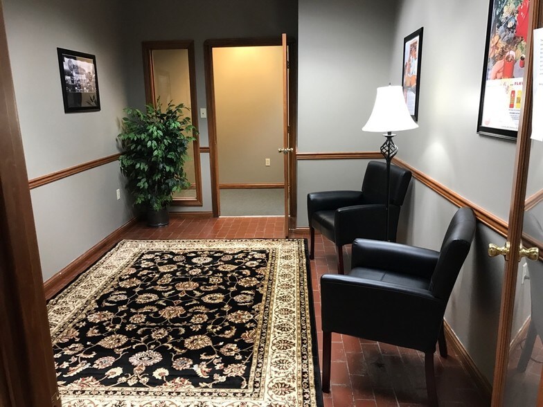 More Photos Of 55 S State Ave, Indianapolis Flex For Sale