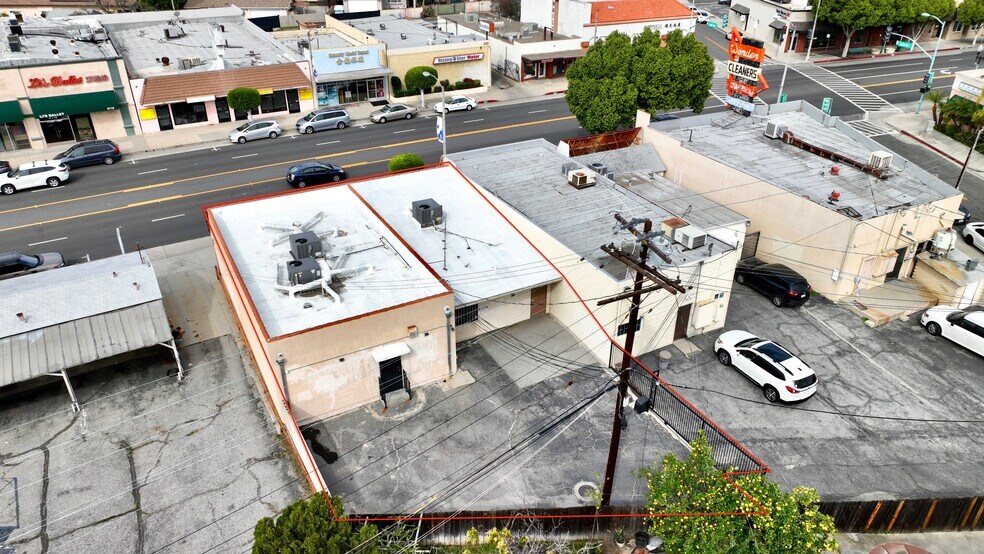 More Photos Of 9122-9124 Las Tunas Dr, Temple City Office For Sale