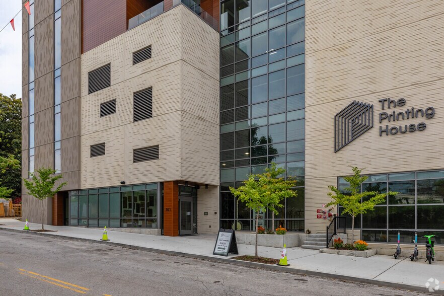 More Photos Of 501 3rd Ave S, Nashville Hotel For Lease