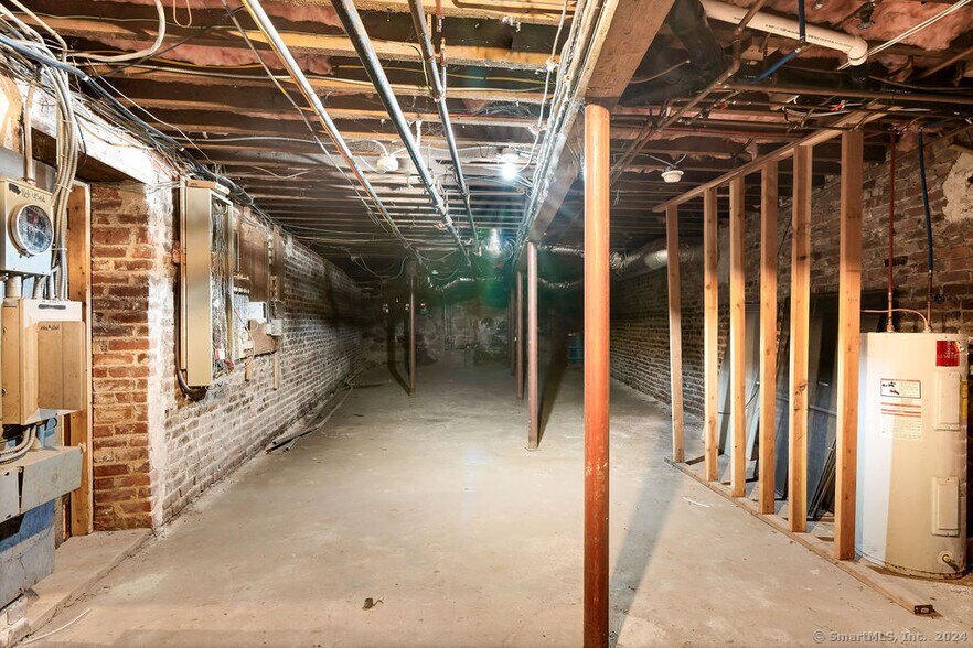 More Photos Of 1-21 Whiting St, Plainville Storefront For Sale