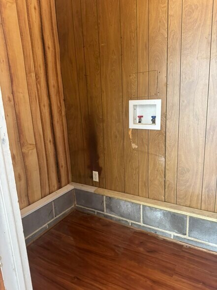 More Photos Of 759 Jimmie Kerr Rd, Haw River Auto Repair For Sale
