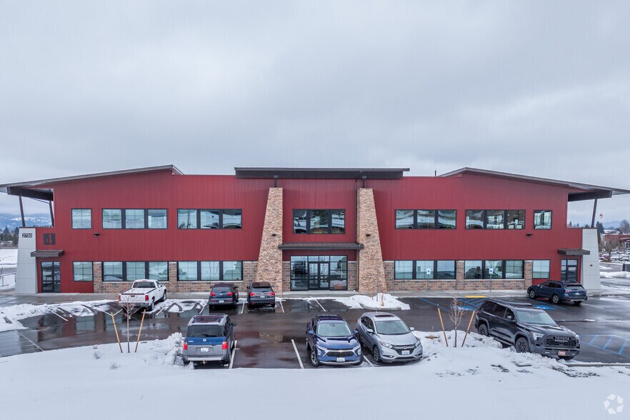 More Photos Of 2700 N Eagle Ln, Liberty Lake Flex For Lease