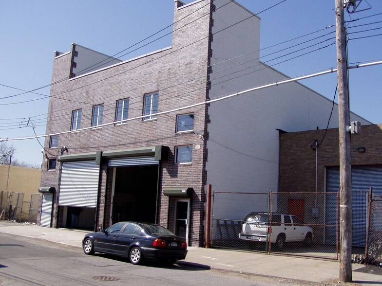 More Photos Of 210 Grandview Ave, Staten Island Warehouse For Lease