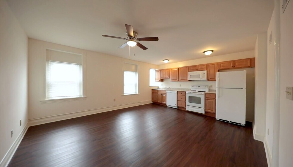 More Photos Of 102-106 S Main St, Alburtis Multifamily For Sale