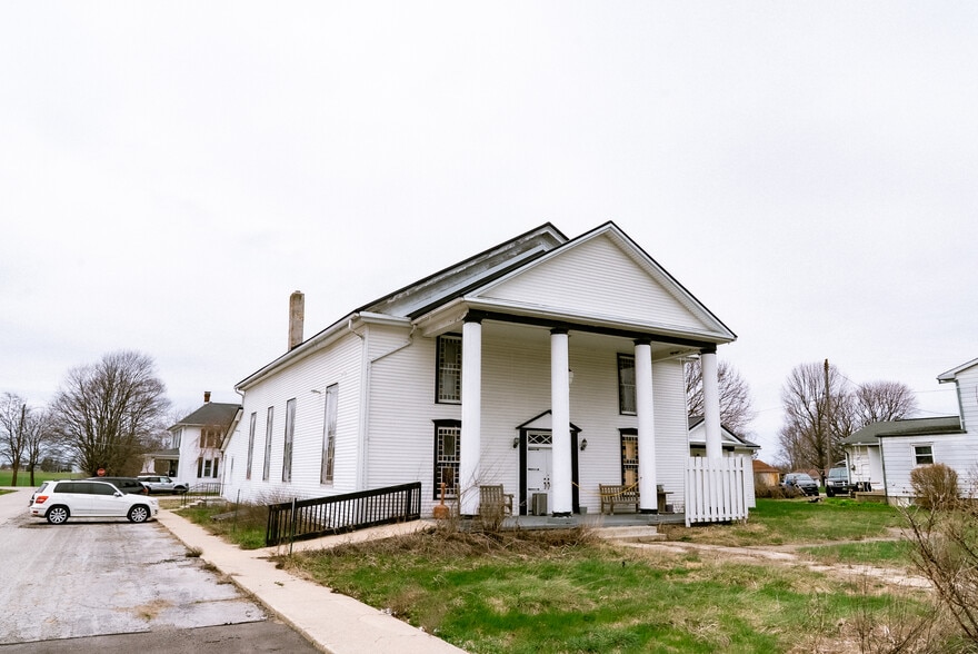 More Photos Of 13790 Main st, Sedalia Flex For Sale