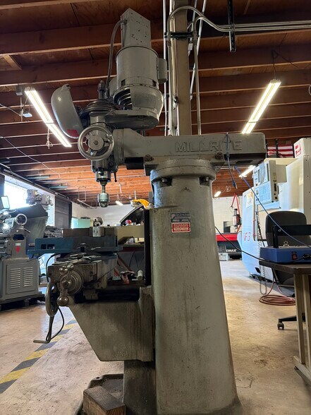 More Photos Of 3122-3144 E Columbia St, Tucson Research And Development For Sale