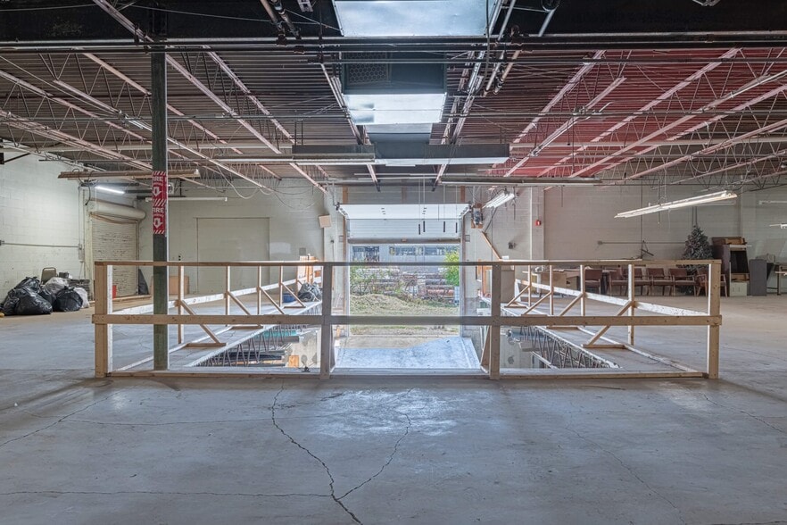 More Photos Of 1240 Stanley Ave, Dayton Warehouse For Sale
