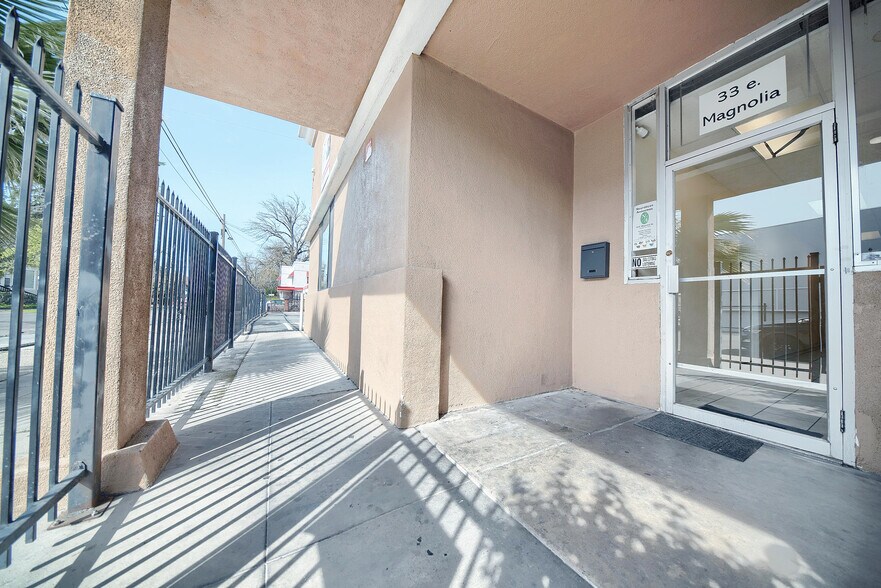 More Photos Of 33 E Magnolia St, Stockton Office For Lease
