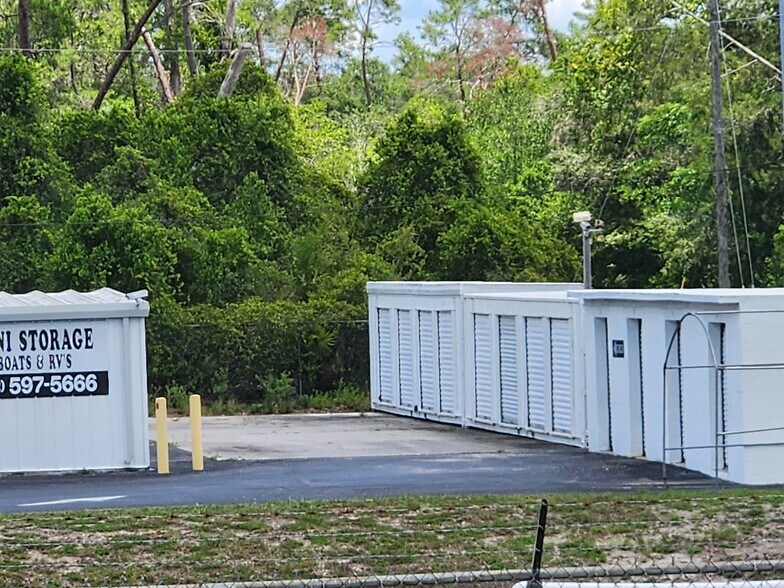 More Photos Of 8415 Cortez Blvd, Weeki Wachee Self Storage For Sale