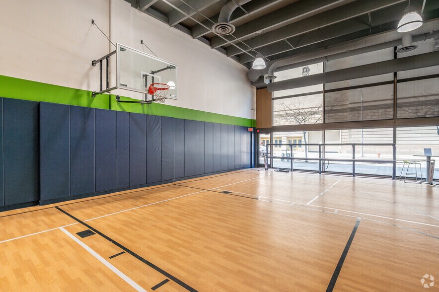 More Photos Of 1300 E 9th St, Cleveland Coworking Space