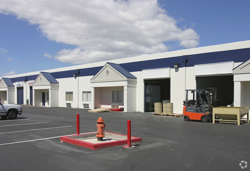 More Photos Of 6885 Speedway Blvd, Las Vegas Light Manufacturing For Lease