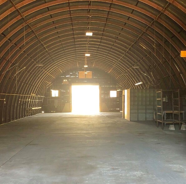 Primary Photo Of 977 Lochbrae Rd, Sacramento Warehouse For Lease