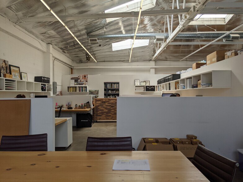 More Photos Of 3630 Tyburn St, Los Angeles Manufacturing For Lease