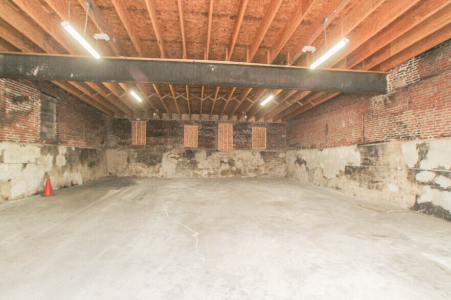 More Photos Of 813-815 E 4th St, Bethlehem Flex For Lease