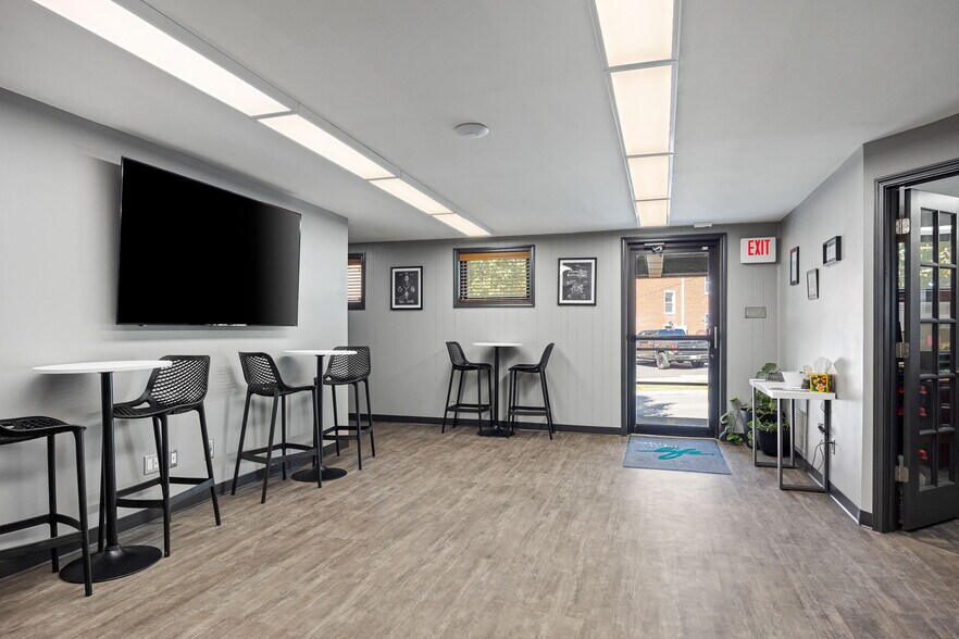 More Photos Of 2302 Highly St, Saint Joseph Warehouse For Sale