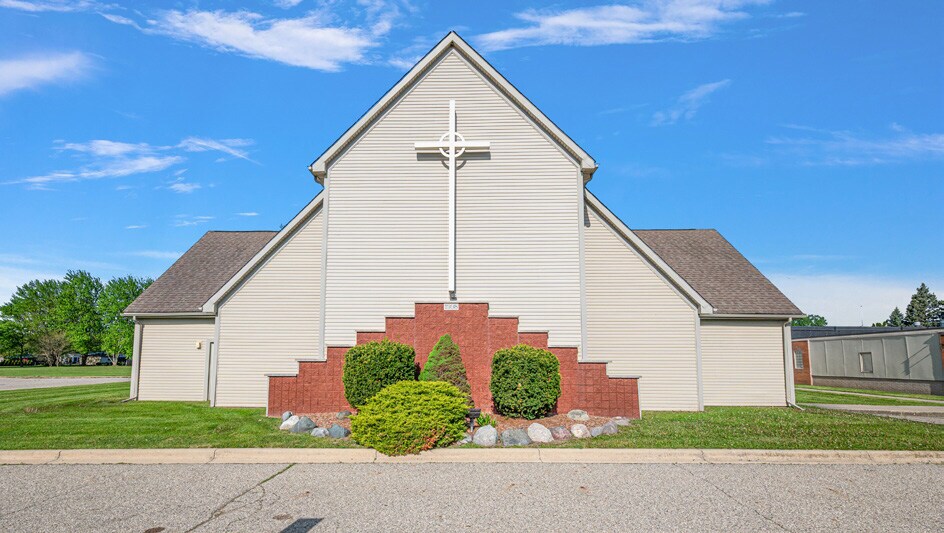 More Photos Of 42681 Hayes Rd, Sterling Heights Religious Facility For Sale