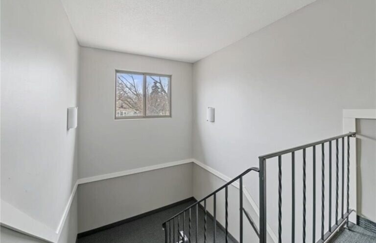 More Photos Of 1115 14th Ave SE, Minneapolis Apartments For Sale