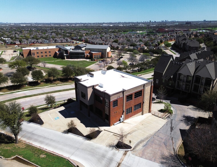 More Photos Of 840 Ranchview Dr, Irving Medical For Sale