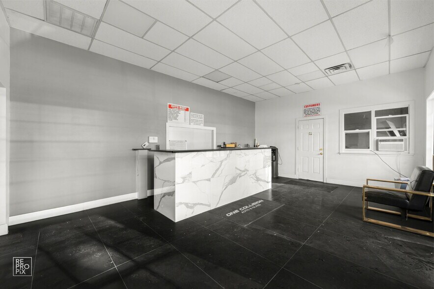 More Photos Of 1123 W Catalpa Ave, Chicago Industrial For Lease