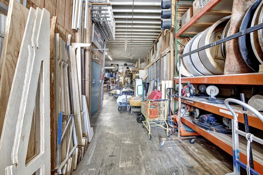 More Photos Of 15221 NE 21st Ave, Miami Warehouse For Sale