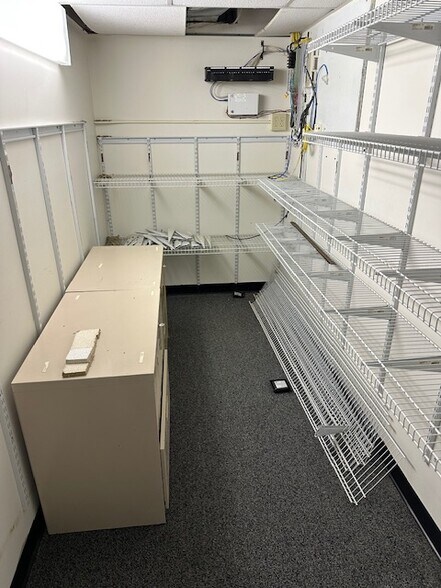 More Photos Of 22 Professional Park Rd, Storrs Mansfield Office For Lease