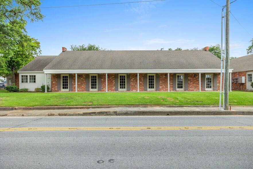 More Photos Of 1628 Ryan St, Lake Charles Office For Lease