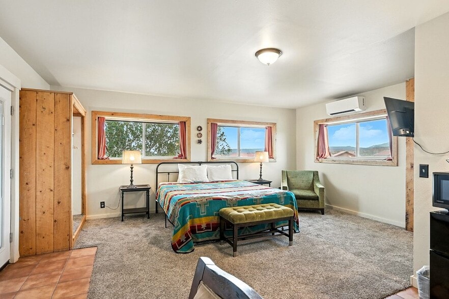 More Photos Of 2523 UT-24, Torrey Hotel For Sale