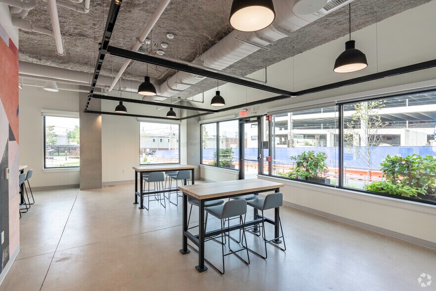 More Photos Of 85 Boston St, Everett Apartments For Lease