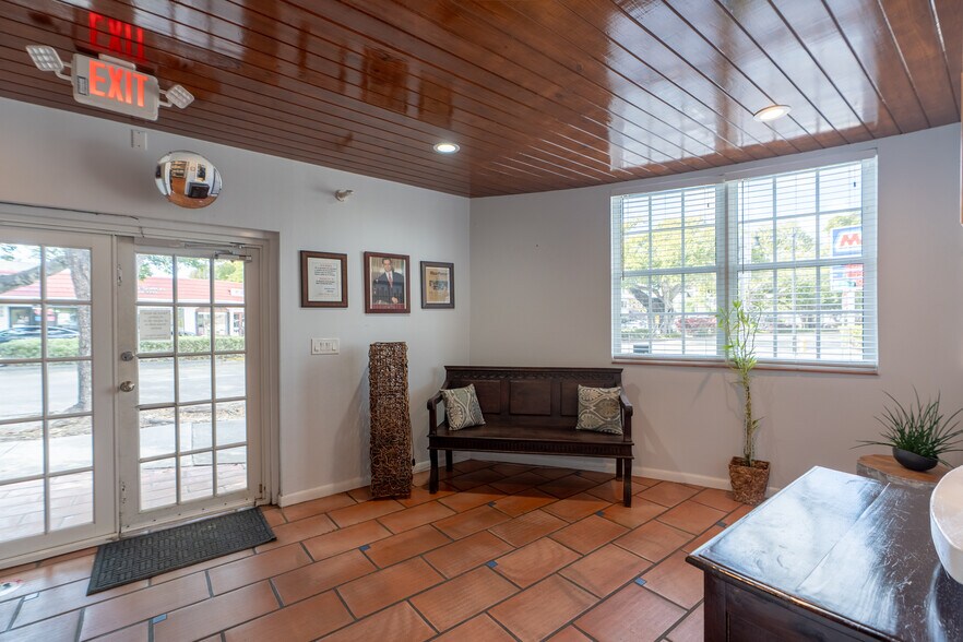 More Photos Of , Coral Gables Office For Sale