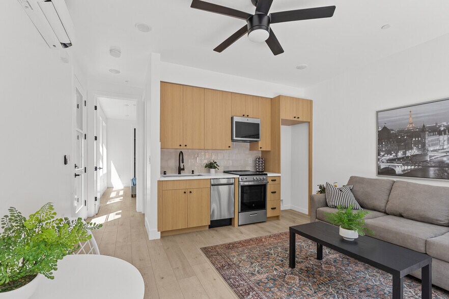 More Photos Of 1012 Uptown Aly, Sacramento Multifamily For Sale