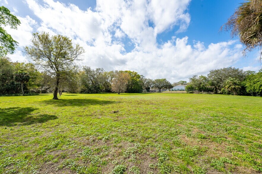 More Photos Of 9025 Ellis Rd, Melbourne Land For Sale