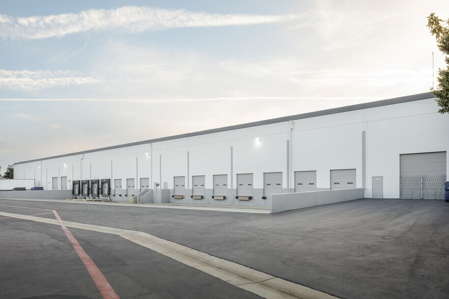 More Photos Of 995 Joshua Way, Vista Manufacturing For Lease
