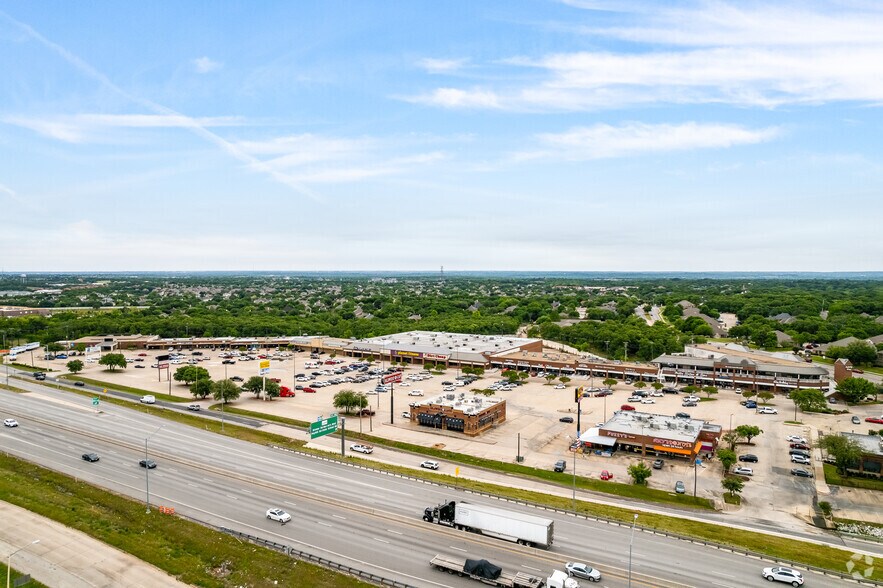 More Photos Of 2430 E Interstate 35 S, Denton General Retail For Lease