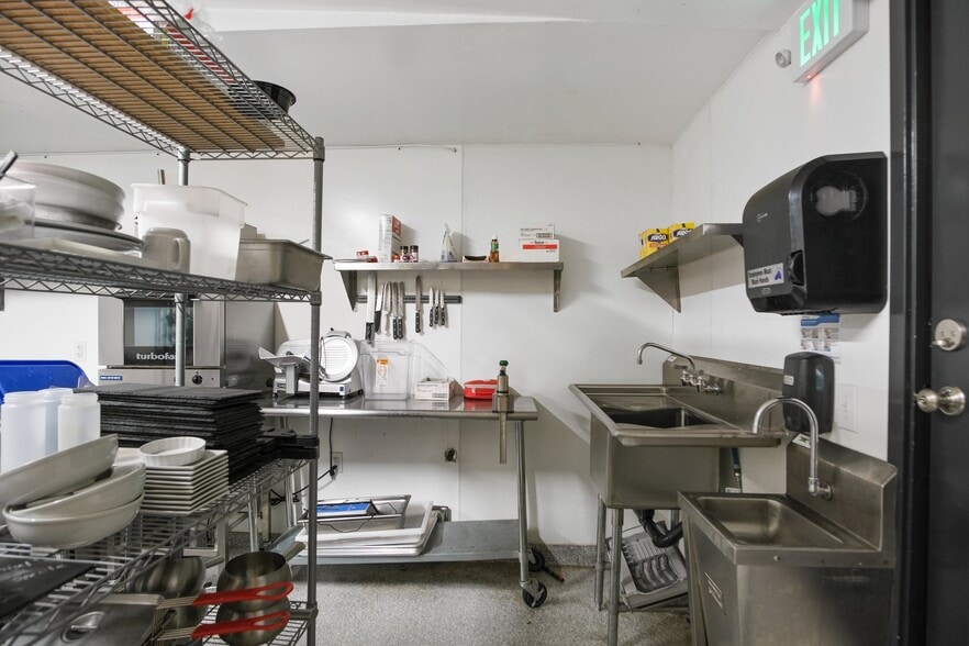 More Photos Of 18723 Main St, Jamestown General Retail For Sale