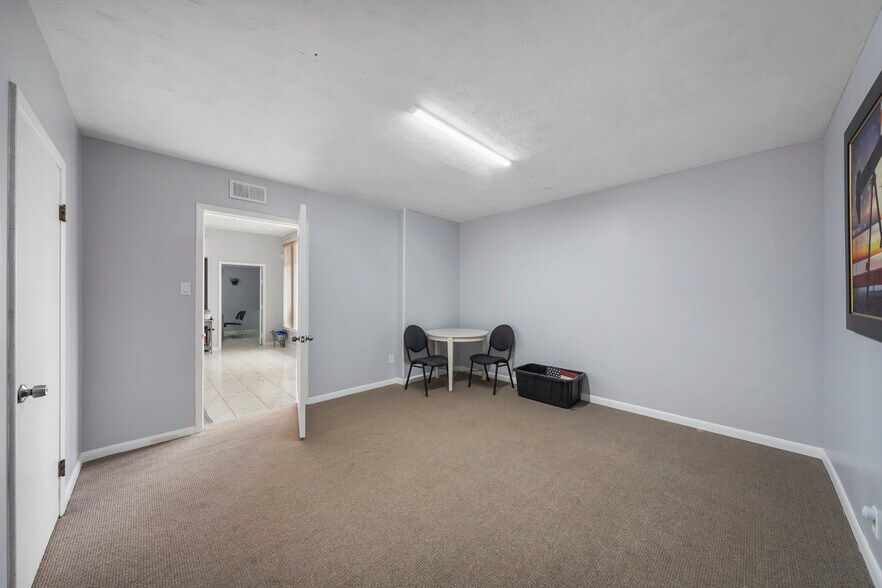 More Photos Of 2815 N Main St, Baytown Office Residential For Sale