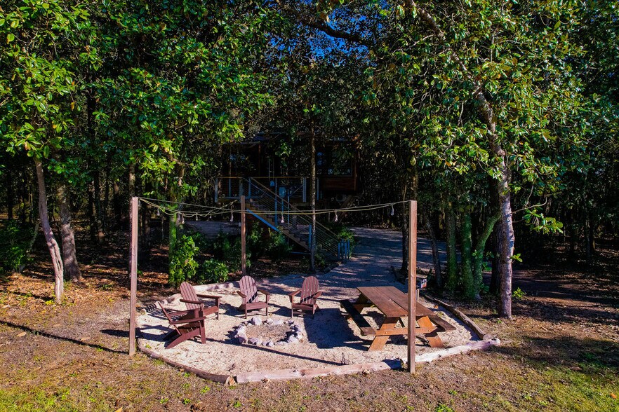 More Photos Of 7009 Creek Stone Rd, Milton Lodge Meeting Hall For Sale