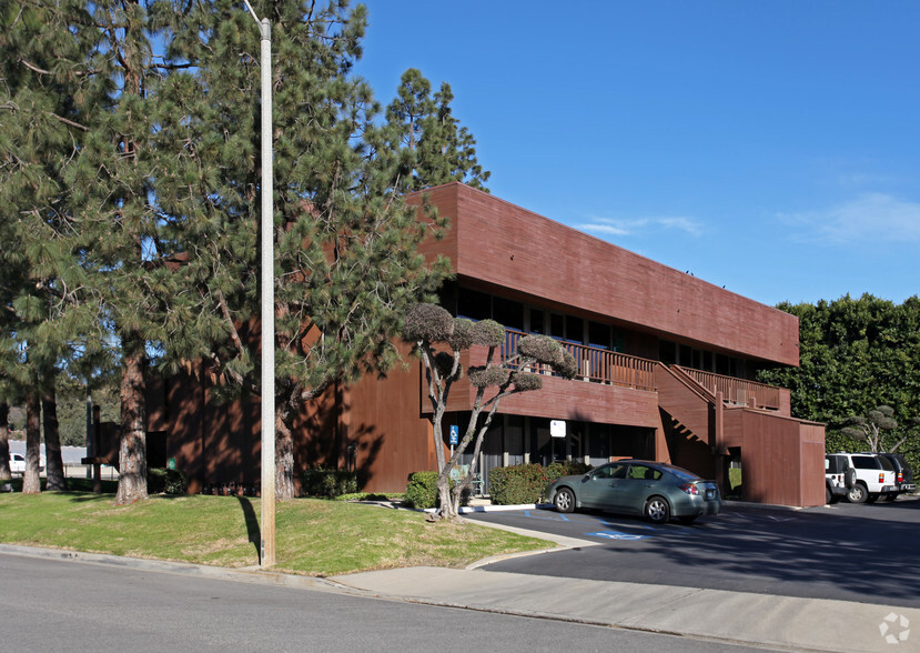 Primary Photo Of 888 W Ventura Blvd, Camarillo Medical For Sale